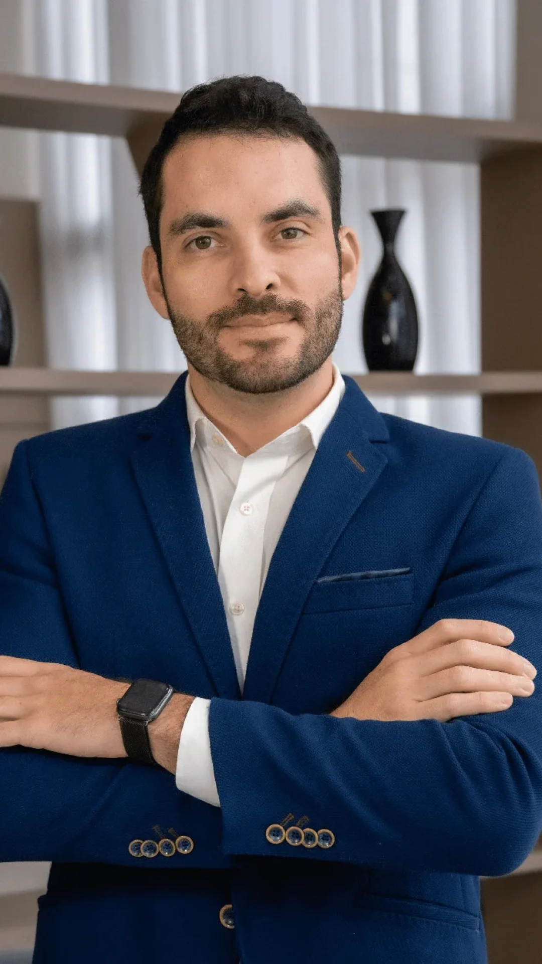 Dr. Altair Menosso